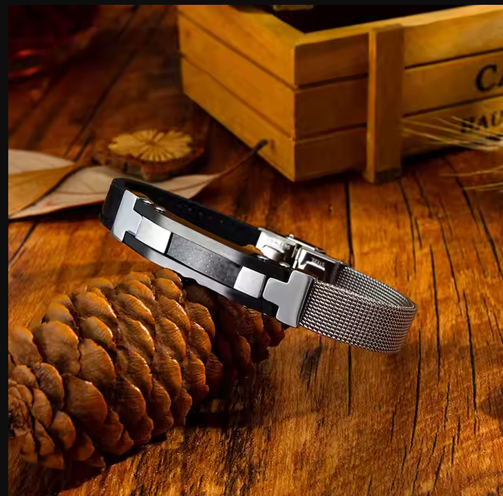 New Arrival Fashion Design Carbon Fiber Stainless Steel Mesh Black Leather Men Bracelet